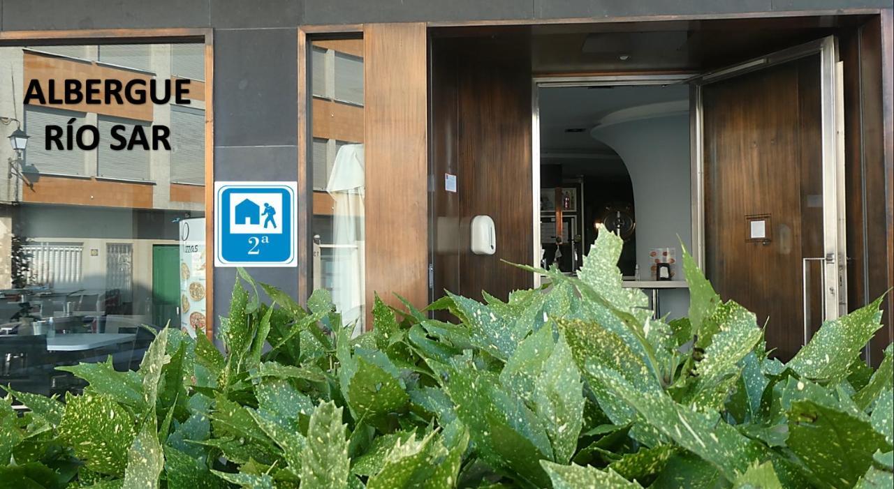 Albergue Cafeteria Rio Sar Padrón エクステリア 写真